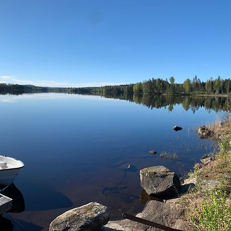 Cozy Cottage By The Lake, Charlottenberg Amotfors Exterior photo