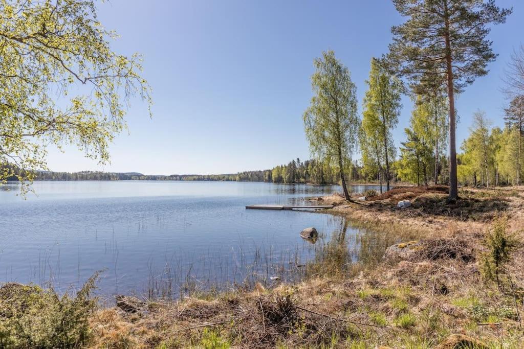 Cozy Cottage By The Lake, Charlottenberg Amotfors Exterior photo